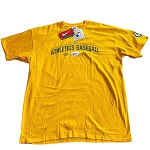 2001 Nike Team Okland A's Athletics Baseball Yellow Center Swoosh T-Shirt NWT